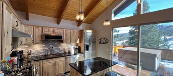 Fabulous Mountain Modern Cabin Close to Bear Resort & National Forest Sleeps 8