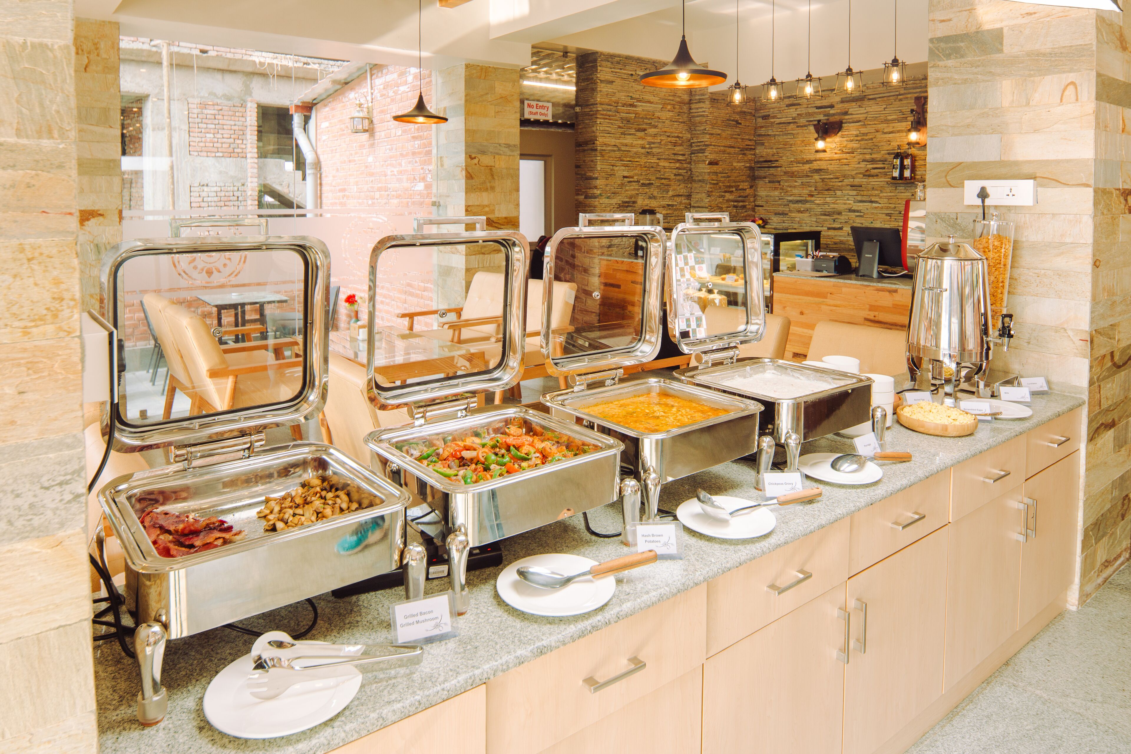 Petit déjeuner buffet