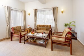 Lobby sitting area - Pema Boutique Hotel (Kathmandu)