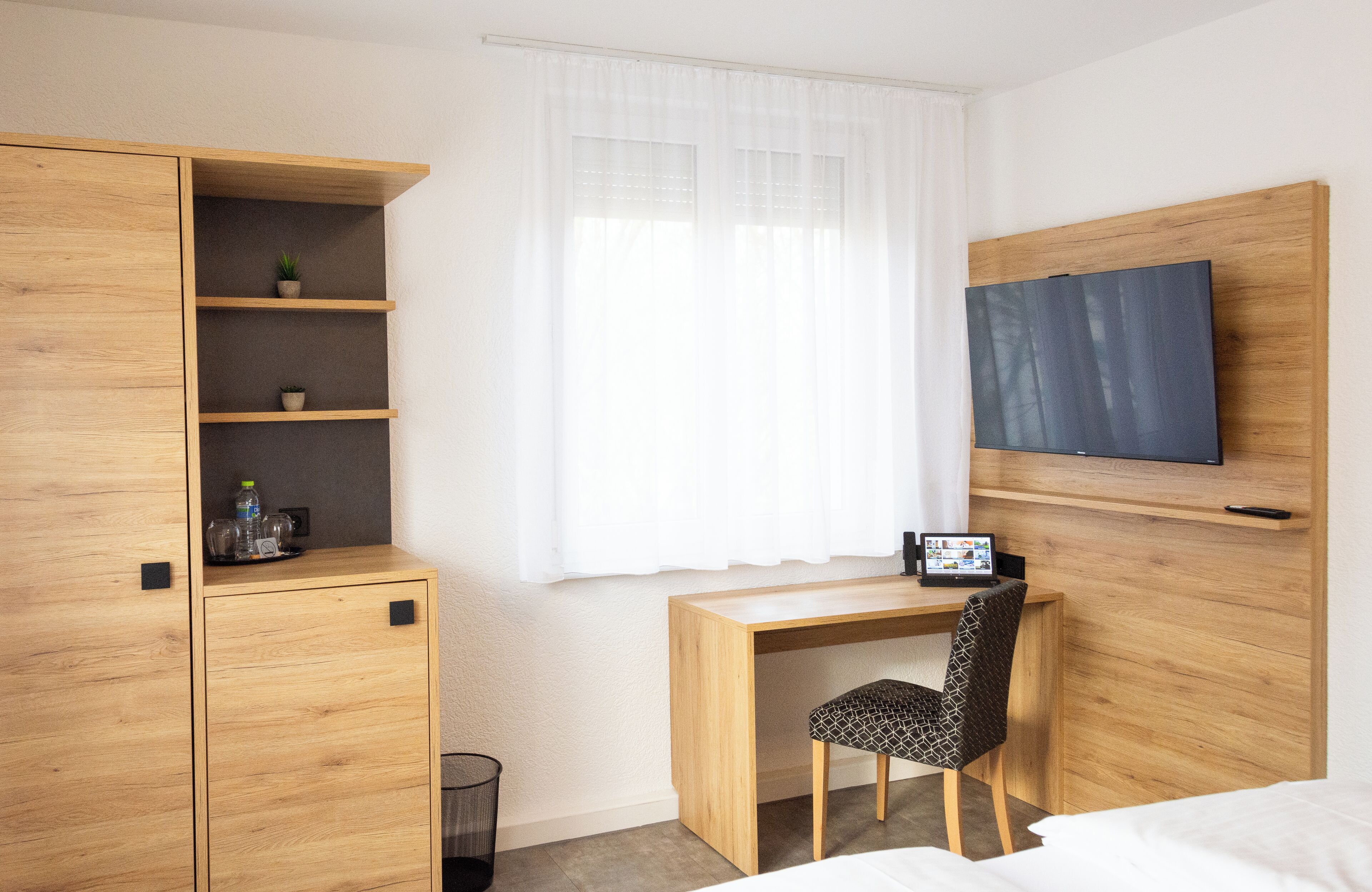 Deluxe Double Room | Hypo-allergenic bedding, minibar, in-room safe, desk