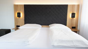 Deluxe Double Room | Minibar, in-room safe, desk, soundproofing