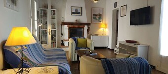 Charming 2-Bedroom House with Garden, 300m from Beach, Near La Guérinière Center