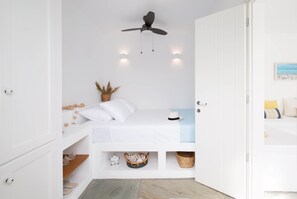 1 bedroom, iron/ironing board, free WiFi, bed sheets - Luxury Seafront Apartment in Loutra Kythnos (Loutra)