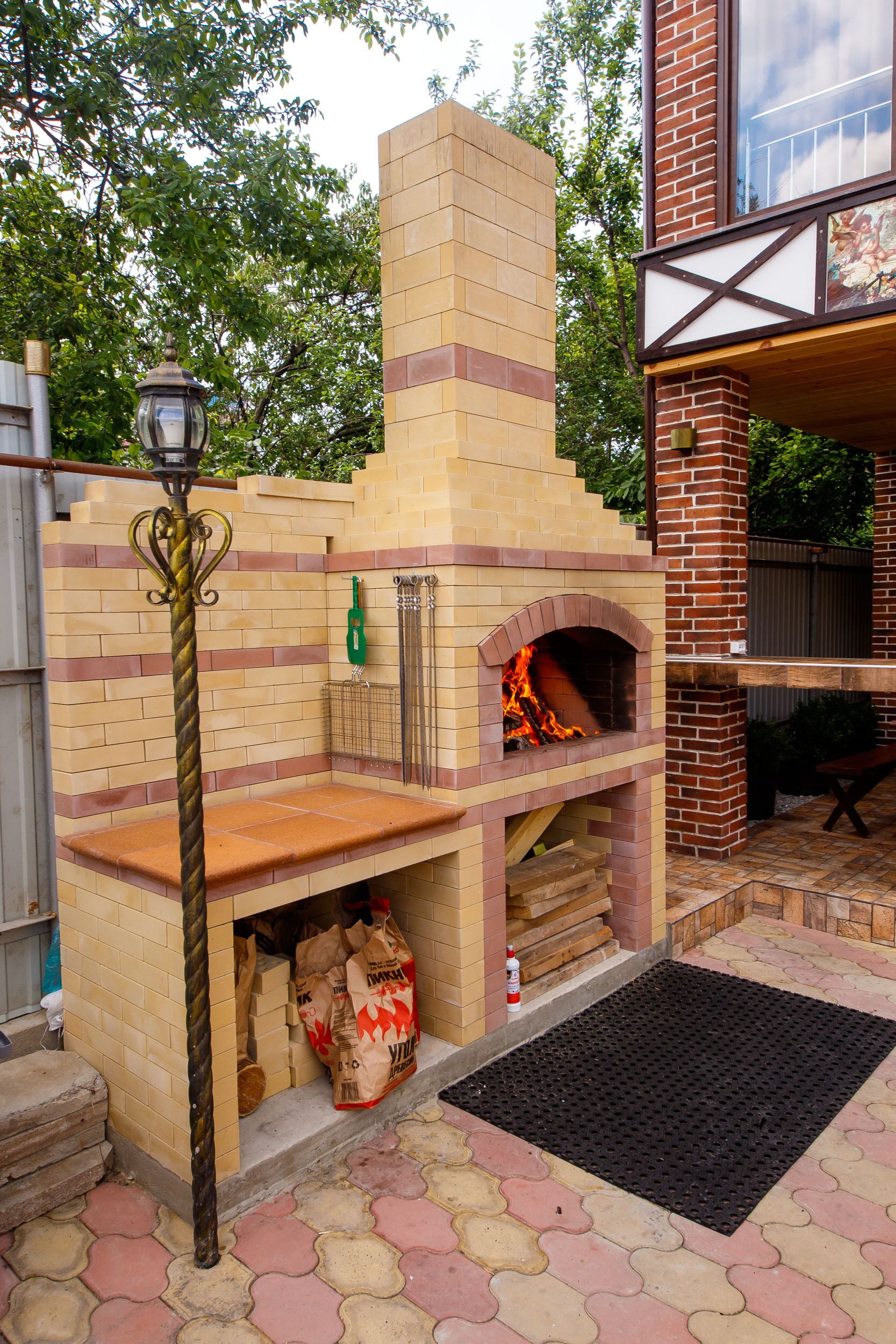 Kawasan BBQ/berkelah