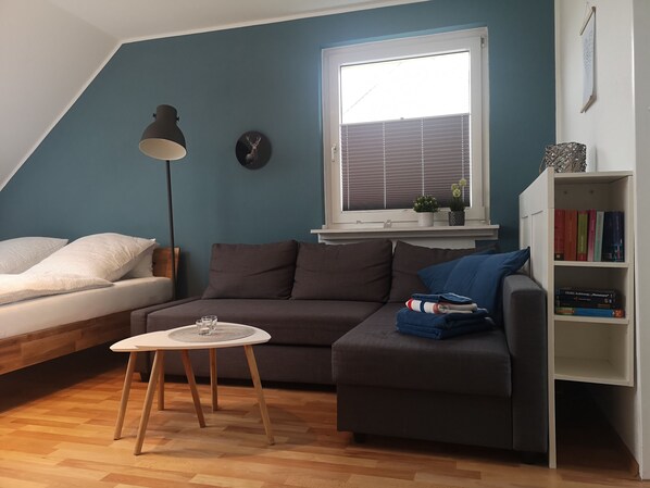 1 bedroom, iron/ironing board, WiFi, bed sheets - Modern apartment in an attractive location (Groß Hehlen)