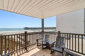 Property grounds - Beachfront Condo w/ Ocean Views & Private Balcony | Family Friendly (Garden City Beach)