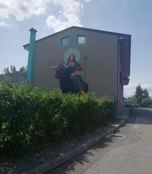 Exterior - Books&Bikes (Buia)
