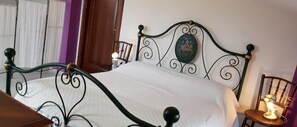 华丽客房, 独立浴室, 山谷景观 | 特色装修、特色家居、办公桌、笔记本电脑工作区