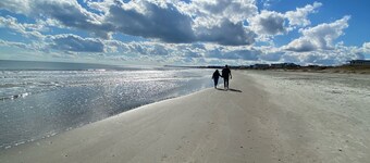 Luxury 1st Floor! 3BD True Blue Resort Golf, Beach 3 min drive, 5 Pools, Sleep 8