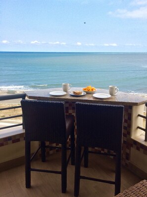 Panoramic Condo | Balcony view