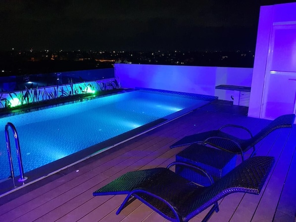 Indoor pool, outdoor pool - The Aadyah Mount Pinnacle Suites 4BR (Mount Lavinia)