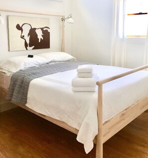 2 makuuhuonetta, silitysrauta/-lauta, Wi-Fi, vuodevaatteet