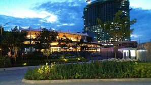 Exterior - Prime Sea View Condo In Davao (Davao)