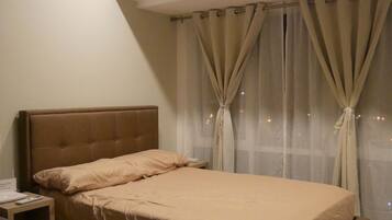 1 bedroom, desk, iron/ironing board, free WiFi