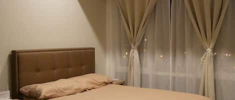 1 bedroom, desk, iron/ironing board, free WiFi