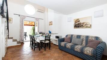 Familienapartment, 2 Schlafzimmer (TC4) | Wohnbereich