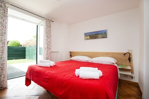 Familjelägenhet - 2 sovrum (TC1) | Skrivbord, arbetsyta för laptop, mörkläggningsgardiner och gratis wi-fi