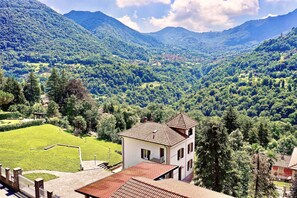 Esterni