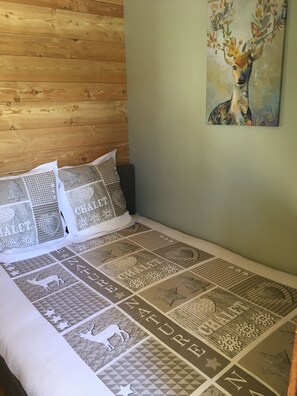 2 Schlafzimmer, Bügeleisen/Bügelbrett, WLAN, Bettwäsche