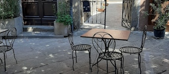 AL22 di Piazza del Gesù