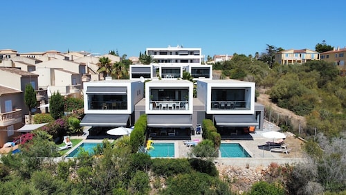 LuxusChalet, neue hochwertige Ausstattung, Glasfaser, Pool, Fernsicht, Strandnah