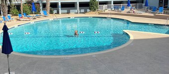 IDEAL FOR GOLF & TENNIS.Indoor & outdoor heated pools, hot tub sauna steam room