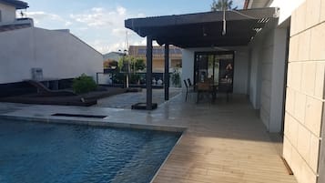 Piscine extérieure