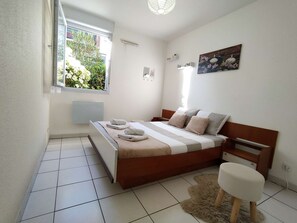 1 bedroom, desk, soundproofing, iron/ironing board - ⭐ Eldorado Saint-Jacques ♣ at North of Toulouse ⭐ Terrace ⭐ Parking ⭐ WiFi ⭐ (Saint-Alban)