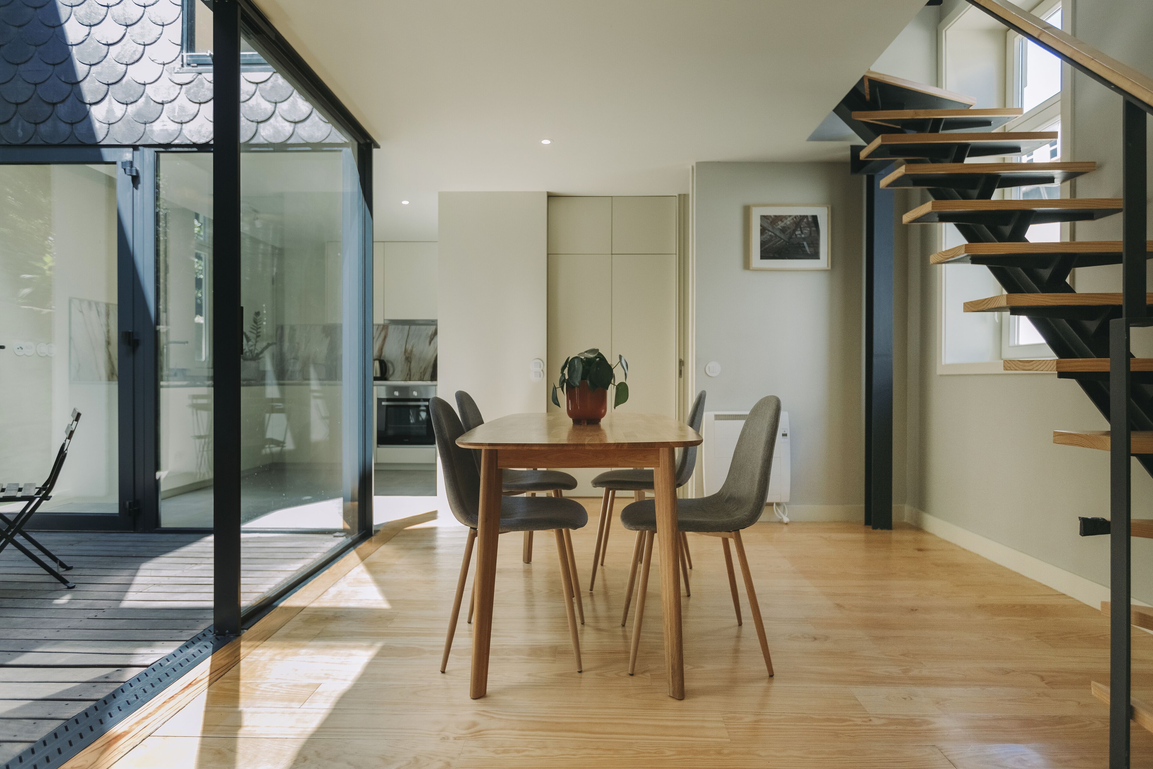 公寓, 2 间卧室 (Maisonette) | 起居区 | 平板电视