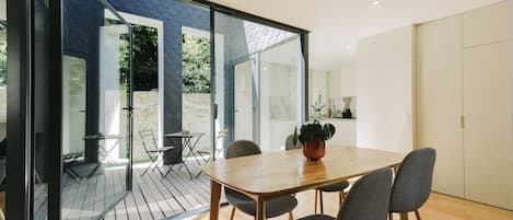 Apartment, 2 Bedrooms (Maisonette) | Living area