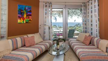 Comfort-Apartment | Wohnzimmer | Flachbildfernseher