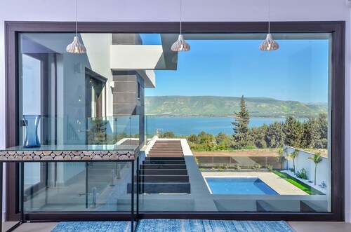 Primor deluxe suits. 