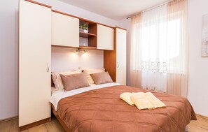2 bedrooms, free WiFi, bed sheets - 2 bedroom stunning apartment in Pula (Pula)
