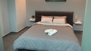 Deluxe Apartment, 1 Double Bed | 1 bedroom, blackout drapes, soundproofing, WiFi (free) - Academy's Modern Apartment (Athens)