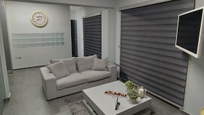 Deluxe Apartment, 1 Double Bed | Living room - Academy's Modern Apartment (Athens)