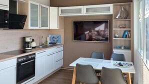 Coffee/tea maker, fridge, microwave, stovetop - Nice apartment in Graal-Müritz with WiFi (Graal-Müritz)