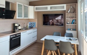 Kühlschrank, Herdplatte, Geschirrspüler