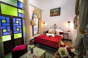 Comfort-Doppelzimmer (Borj) | Laptopgeeigneter Arbeitsplatz, schallisolierte Zimmer