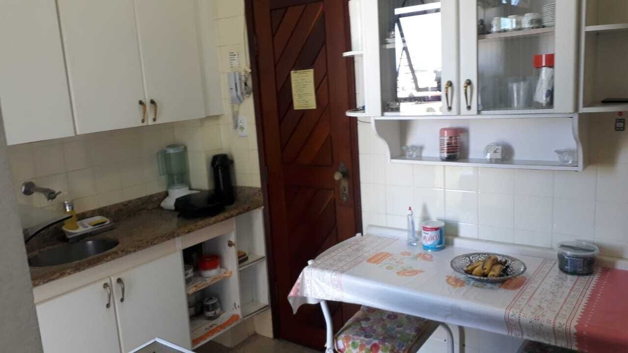 Geladeira, fogão, cooktop, liquidificador