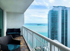 Property grounds - Star Stay Miami - Yellow@Brickell - Balcony & Parking (Miami)