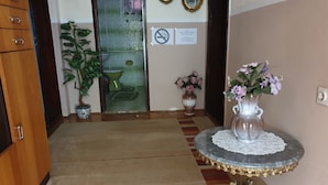 บริเวณประตูทางเข้า