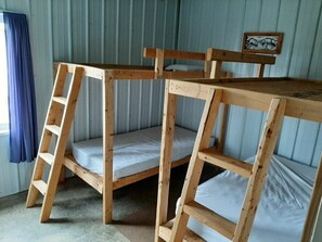 6 bedrooms, WiFi, wheelchair access