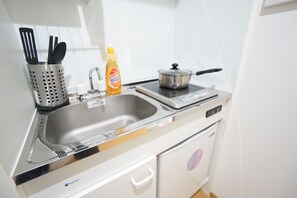 아파트 | 전용 간이 주방 | 냉장고, 전자레인지, 쿡탑, 전기 주전자
