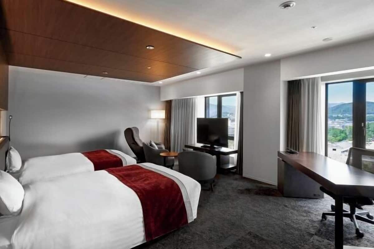 1 bedroom, down comforters, in-room safe, desk