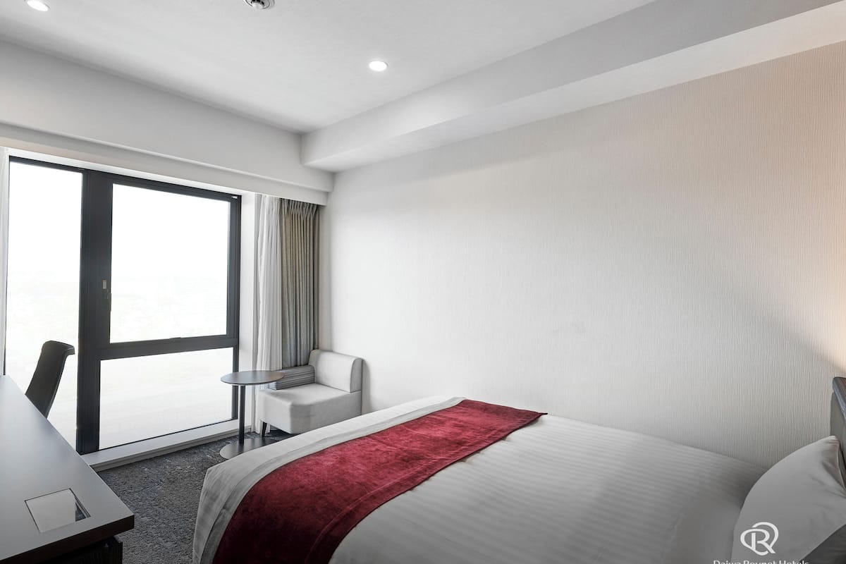 Kamar Double Superior, Bebas Asap Rokok (No View) | Selimut bulu angsa, brankas, meja kerja, dan tirai kedap cahaya