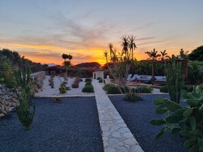 Property grounds - Casa Armonia in Favignana overlooking Marettimo - Ground Floor - (FAVIGNANA)