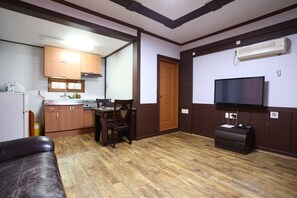 TV, heated floors - Anmyondo Pet Pension Dosirock (Taean)