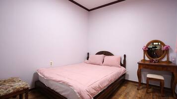 Deluxe Room (Emerald) | 1 bedroom, free WiFi