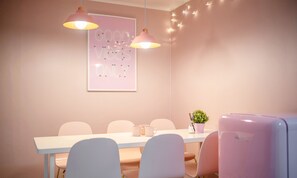 SeeU House(P2) | In-room dining - SeeU House (Seoul)