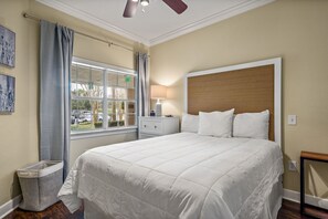 3 chambres, fer et planche à repasser, Wi-Fi gratuit, draps fournis